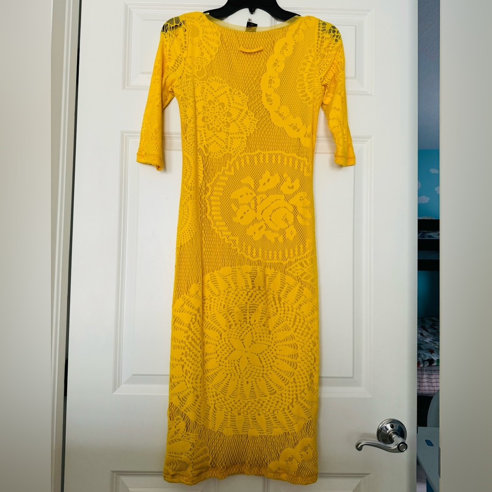 Jean-Paul Gaultier Fuzzi Yellow Mesh Midi Dress size Small. - Picture 4 of 7